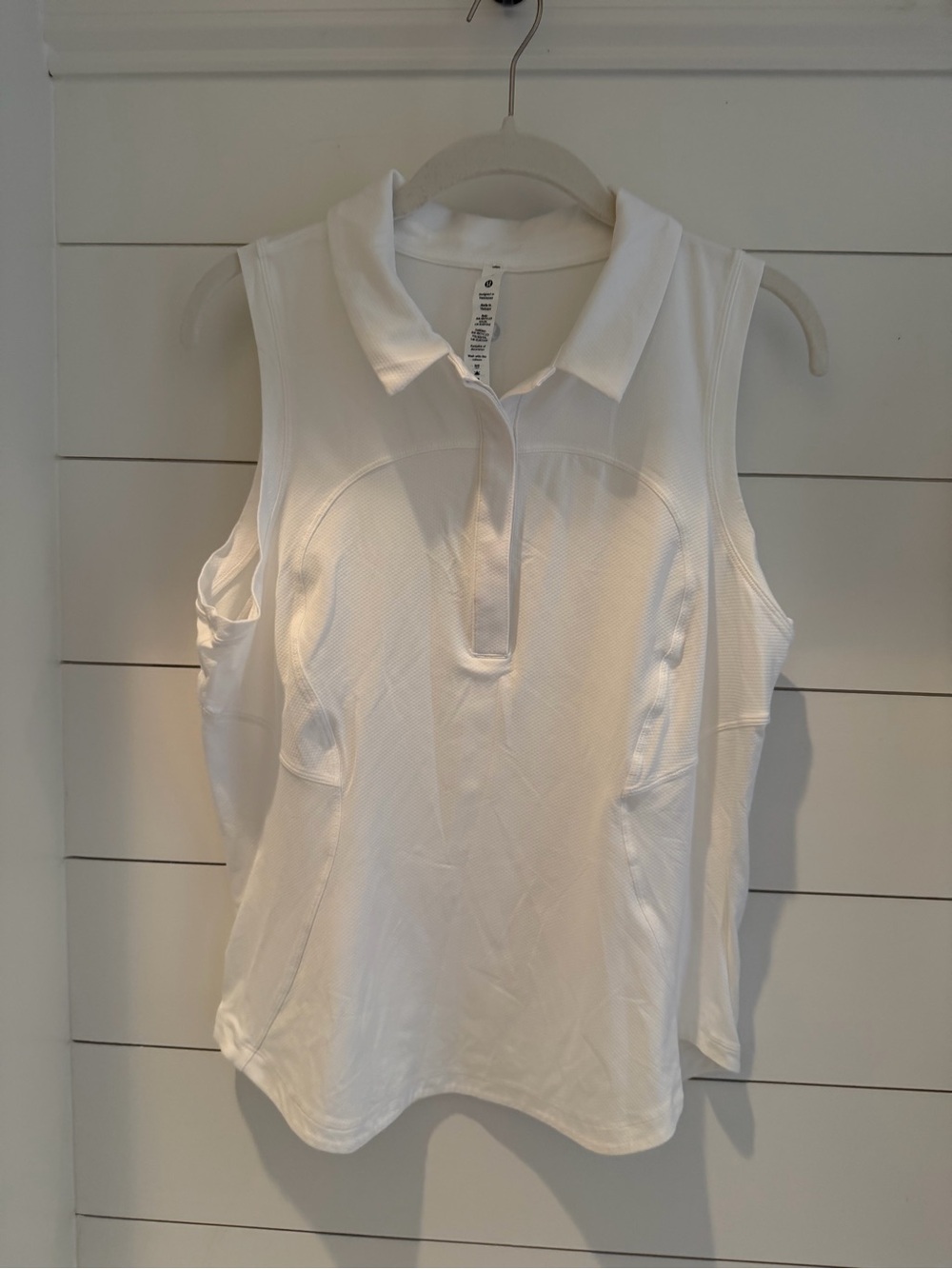 Lululemon White Sleeveless Collar Tank Top